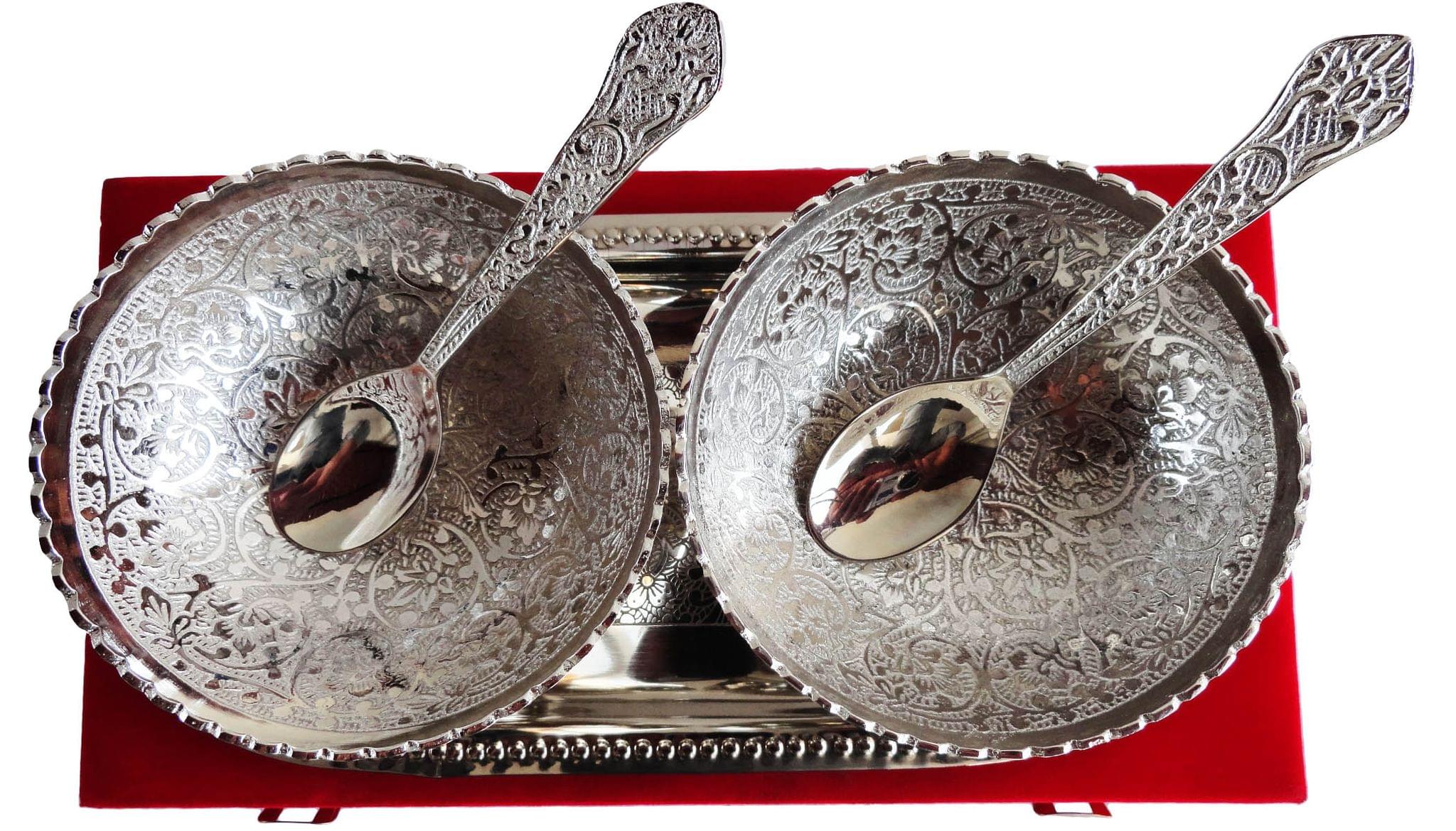 Decorative Silver Plated 2 bowl with tray and spoon - Image 4