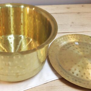 Brass Kitchen Purpose Bhagona With Lid, Capacity : 8 Liter